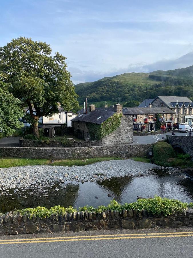 Prince Llewelyn Hotel Beddgelert Eksteriør billede